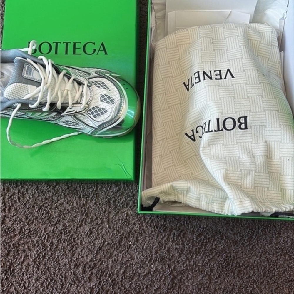 Bottega Veneta silver and White Athletic Shoes